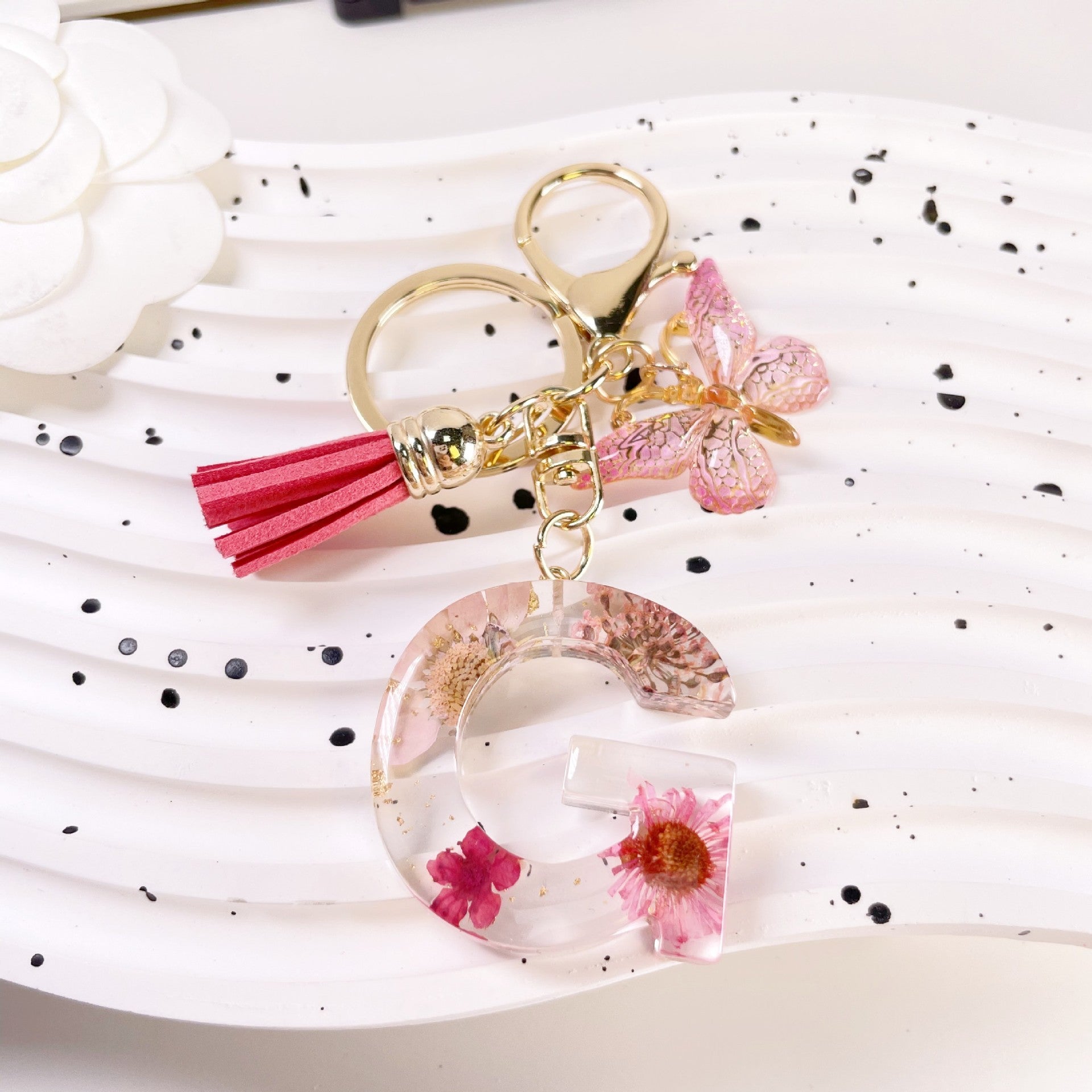 Wholesale Pink Daisy Letter Keychains Butterfly Tassel Keychain ACC-KC-Jiay001