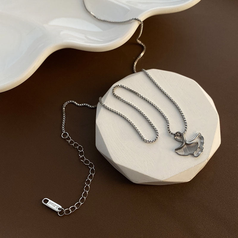 Wholesale Titanium Steel Necklace Ginkgo Leaf Light Luxury Clavicle Chain ACC-NE-Yuxi006