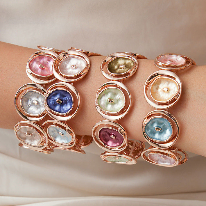 Wholesale  round hollow flower alloy elastic bracelet