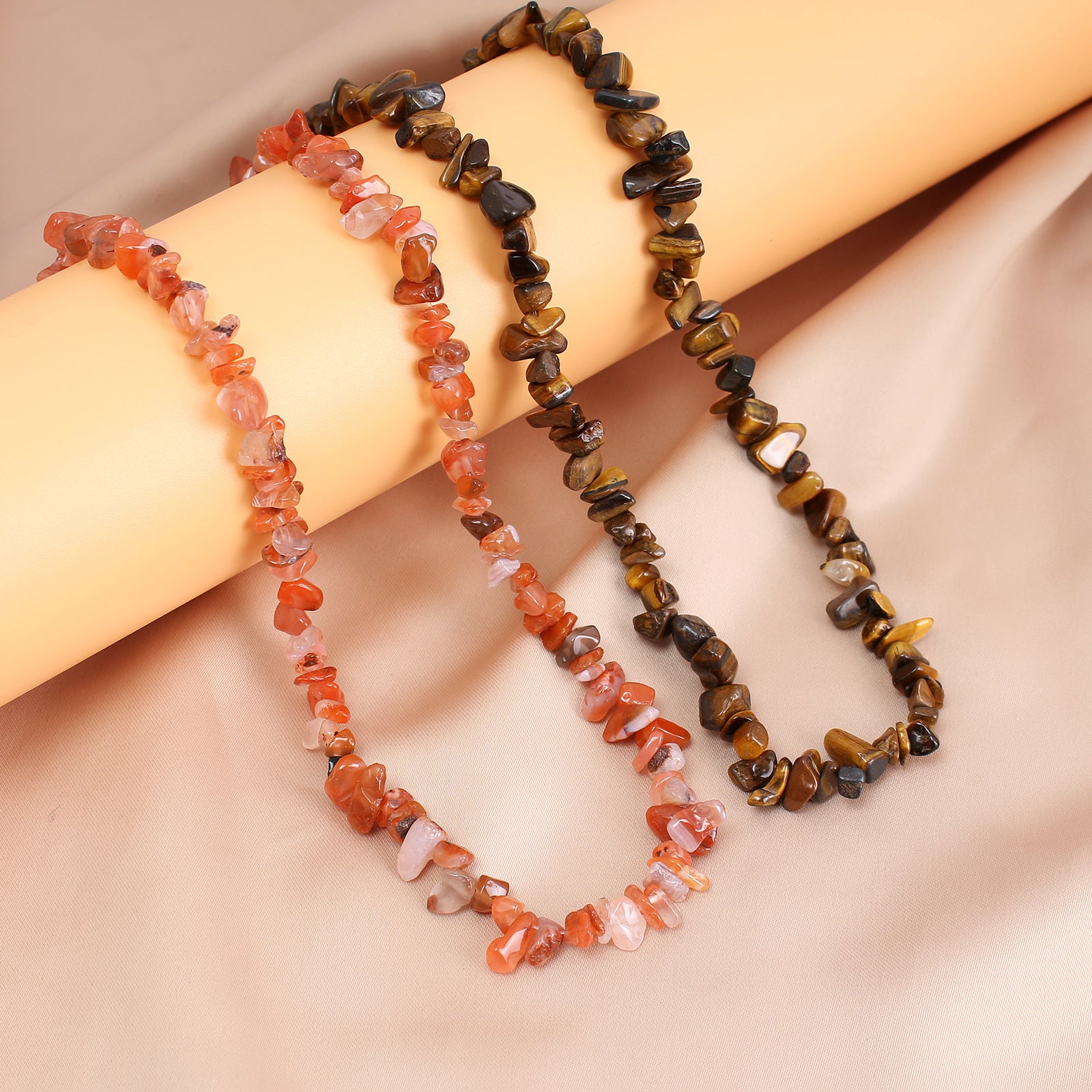 Wholesale natural irregular crystal gravel necklace