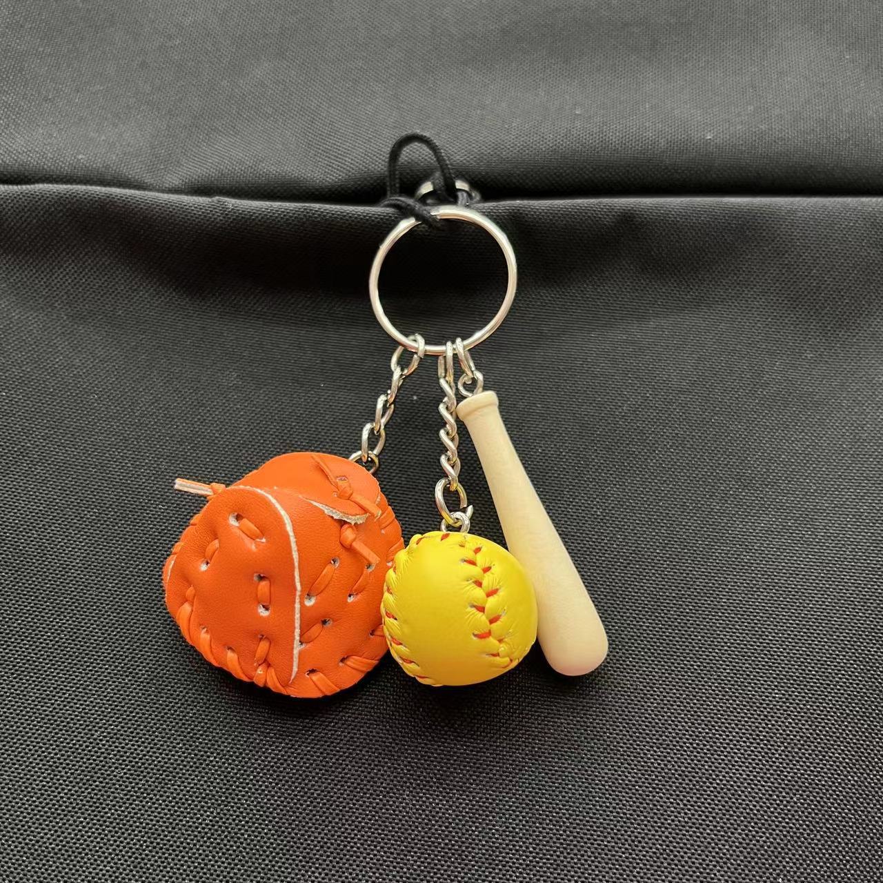 Wholesale Softball Gloves Baseball Keychain