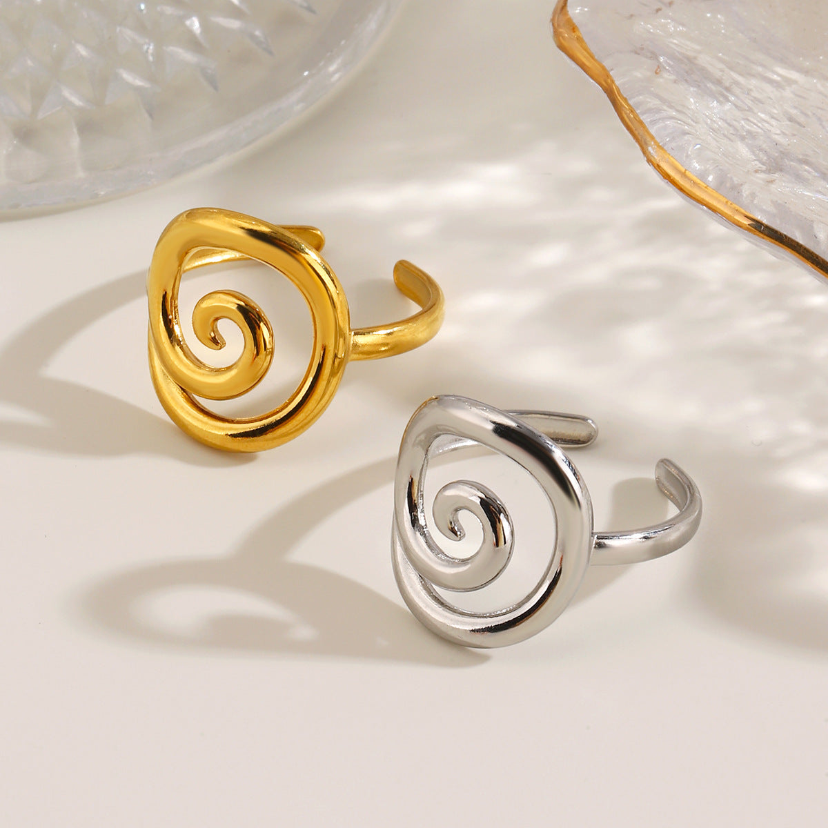 Wholesale European and American New Fashion Light Luxury Stainless Steel Threaded Ring Gold Open Circular Swirl Ring Cross-Border Wholesale for Women