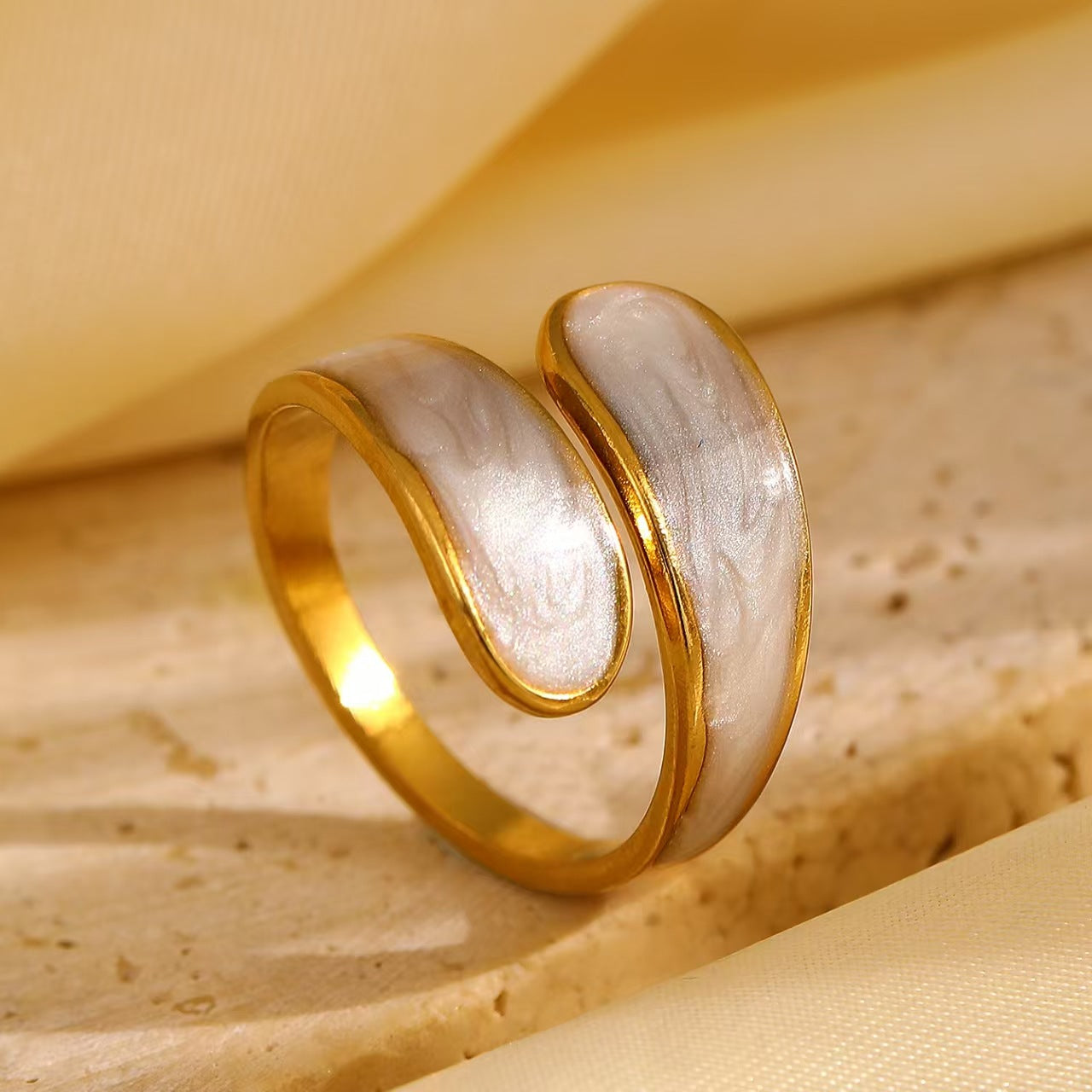 Anello di apertura a trama irregolare con goccia d'olio in acciaio inossidabile all'ingrosso