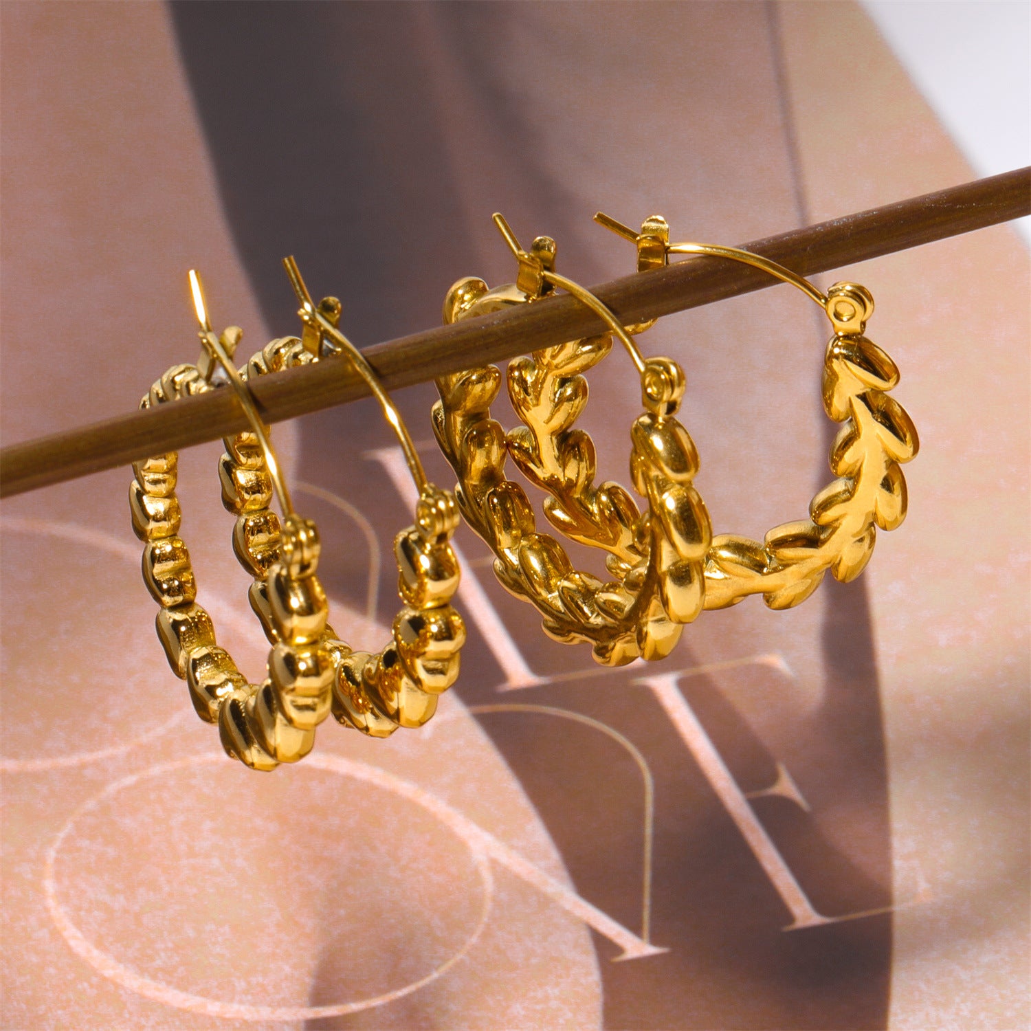 Wholesale 18k Gold Plated Titanium Steel C-shaped Earrings