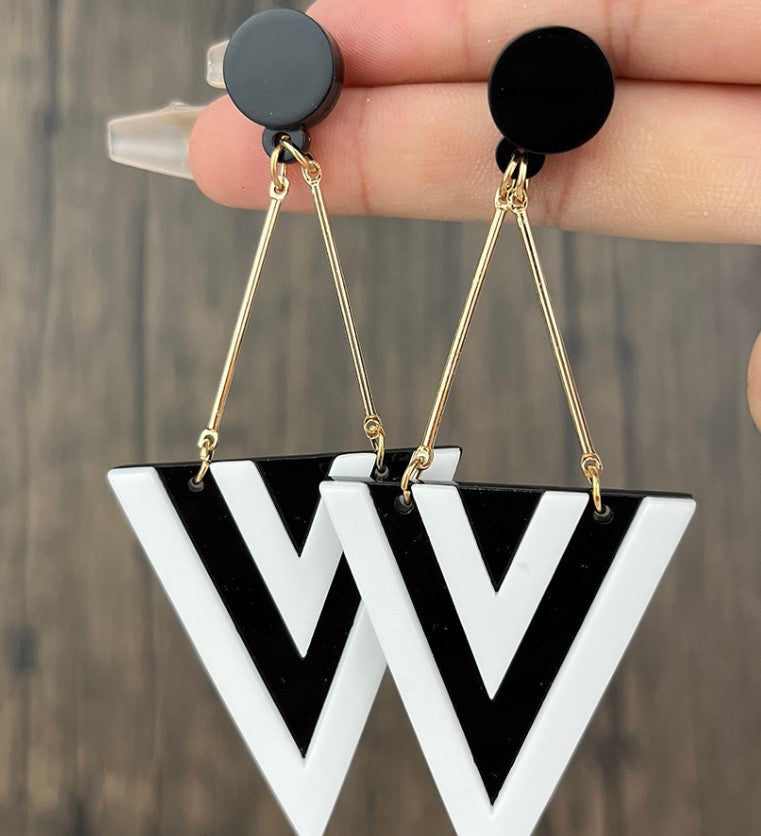 Wholesale Triangular water drop acrylic earrings