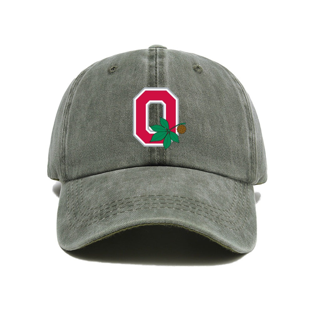 Wholesale Fashionable letter embroidered baseball cap