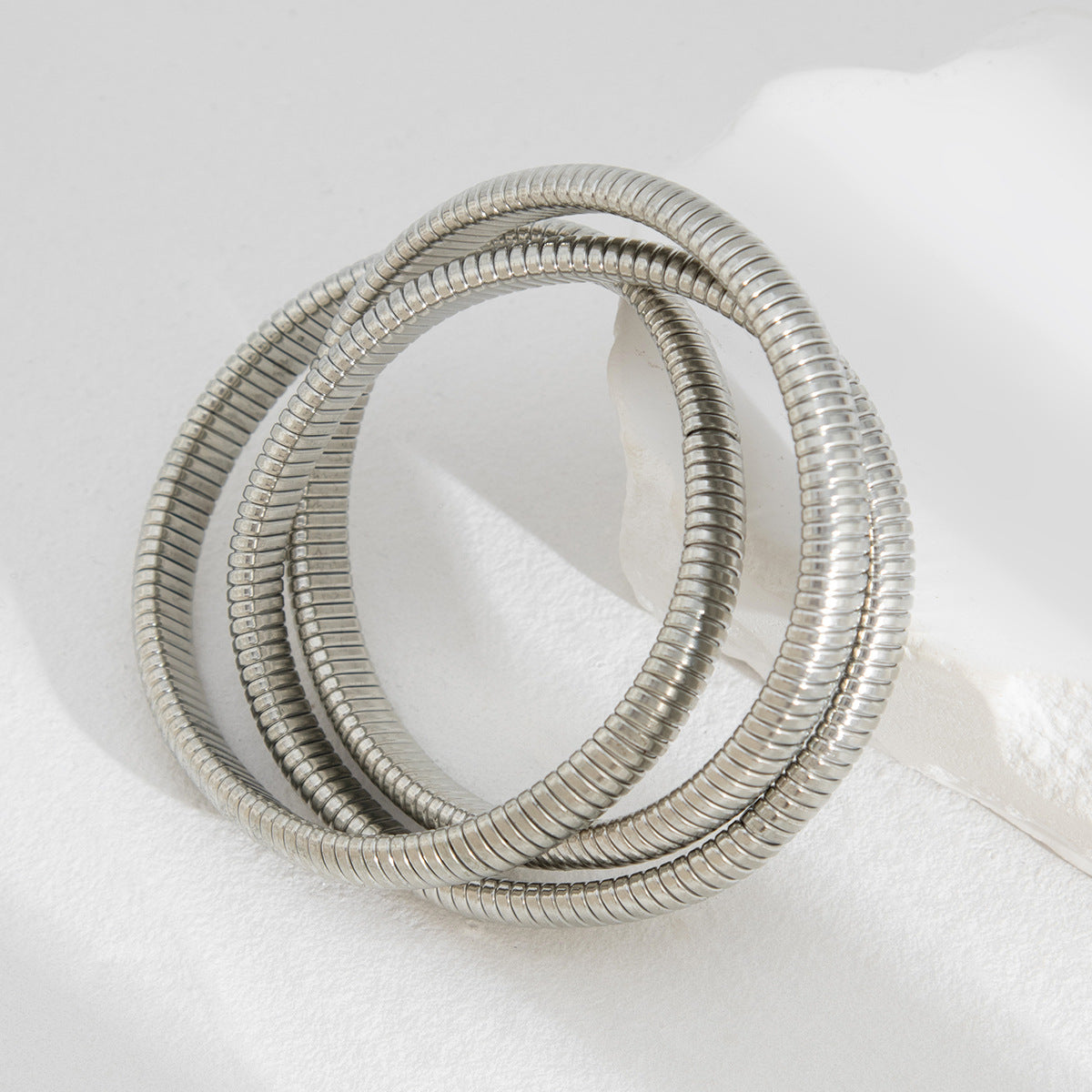 Wholesale Retro metal winding line irregular pleated bracelet set