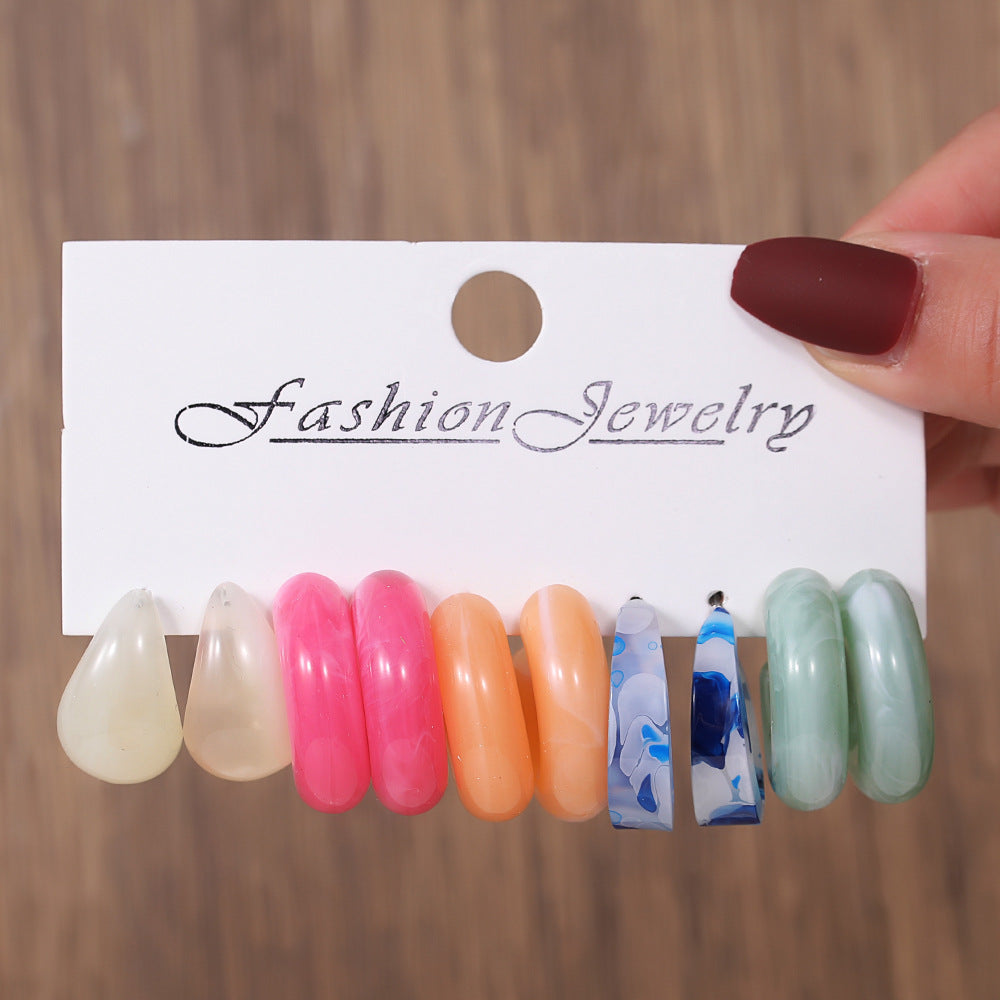 Wholesale  Color Creative Earrings Women's Acrylic C- shaped Mixed Color Resin Earrings