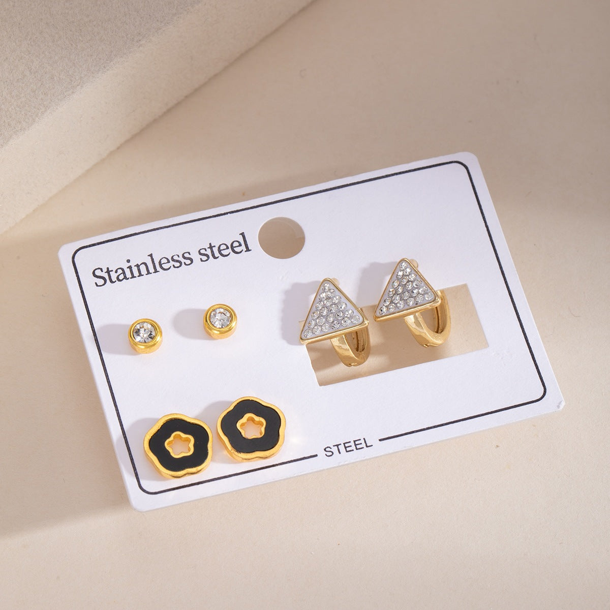 Wholesale Stainless Steel Earrings with Gold Star Rhinestone Red Circle Hoop Party Wear Fashion Accessory