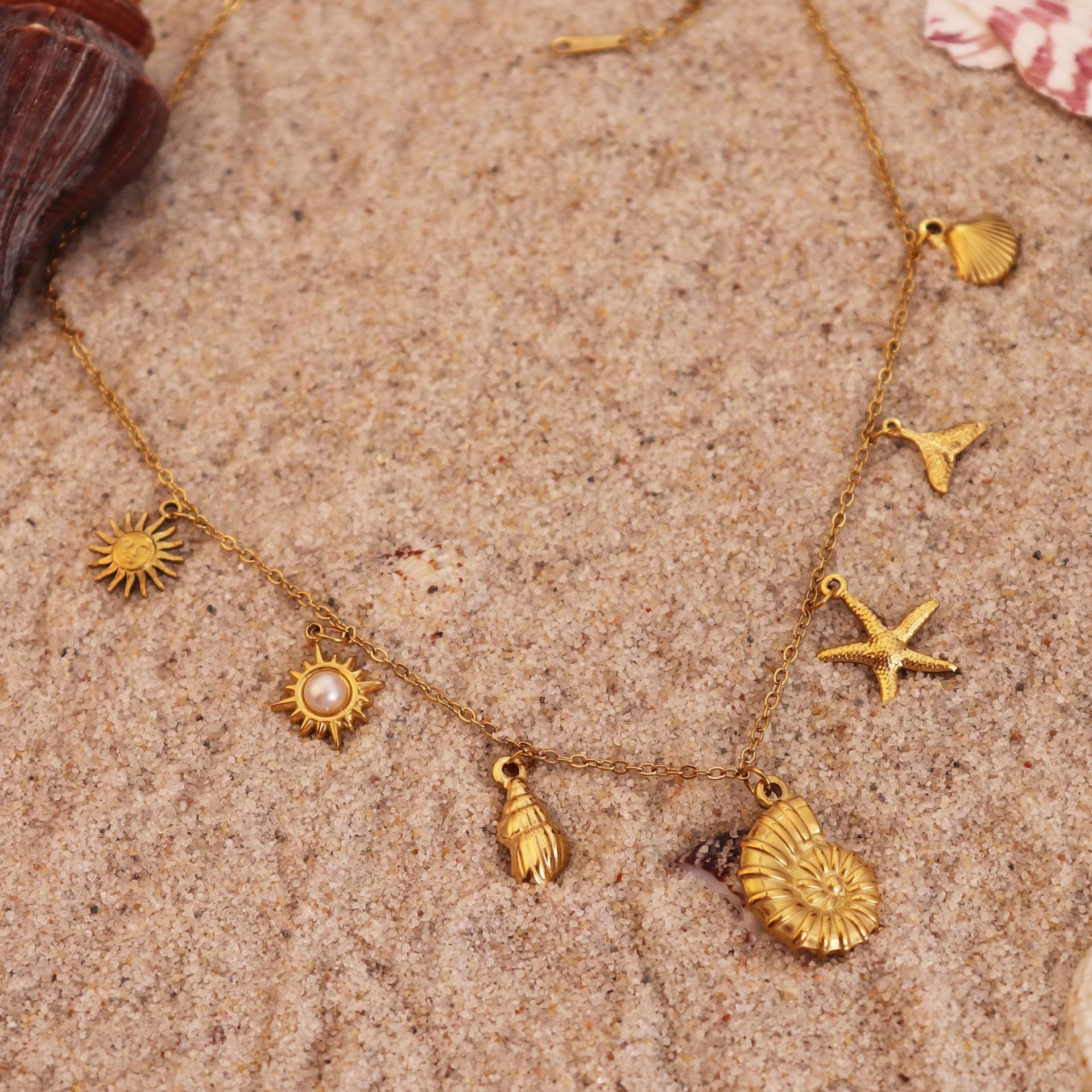 Wholesale No fading titanium steel seahorse dolphin shell necklace