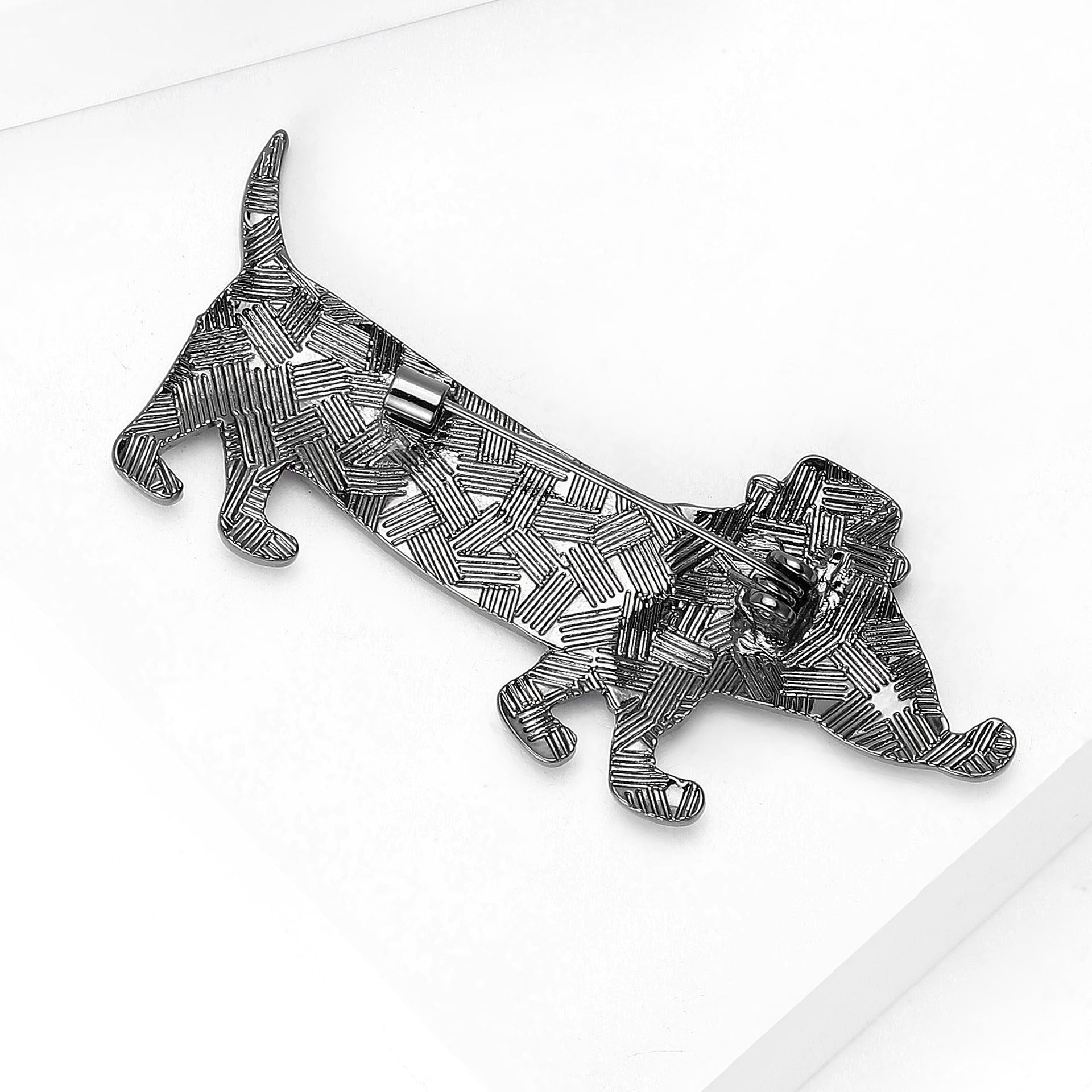 Wholesale Stylish Dachshund Enamel Brooch Pin Alloy Fashion Accessory For Men Women Clothing Bag