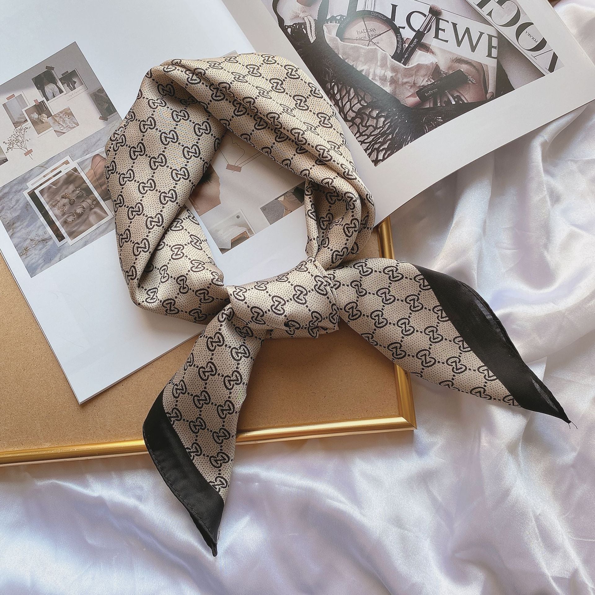 Wholesale Hangzhou Silk Spring Autumn f Women' s Shawl f 70cm Square f Gift Silk
