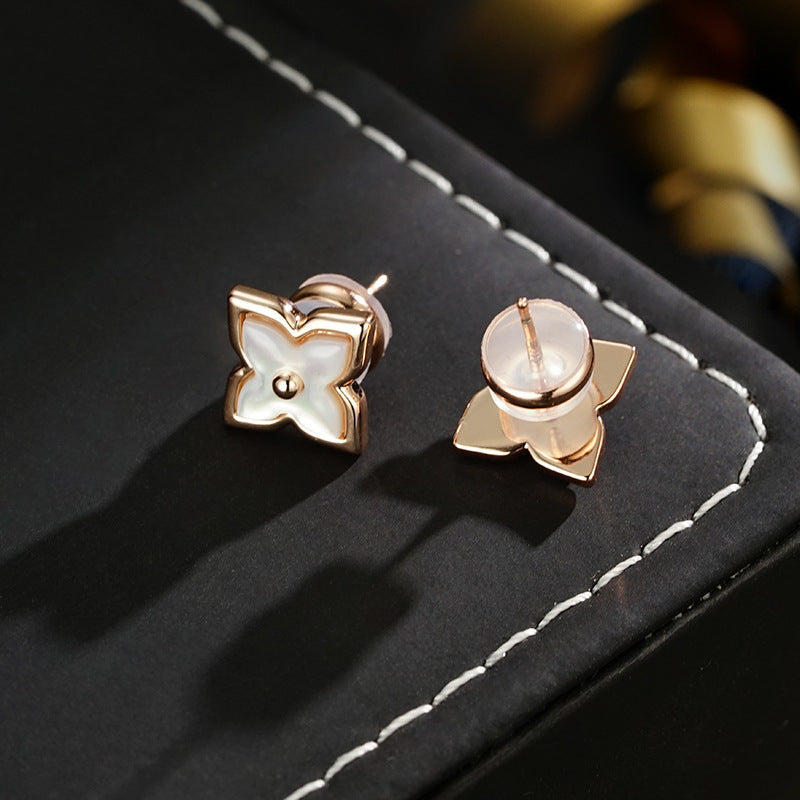 Wholesale  All-match Four-leaf Clover Shell Earrings
