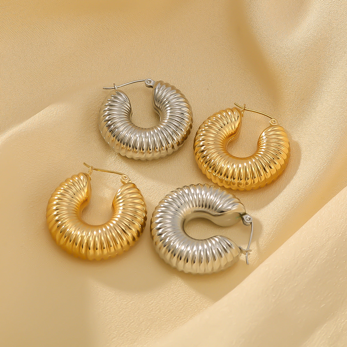 Wholesale Stainless Steel Gold Thread Hollow Earrings 18k Gold Plated Titanium Steel Earrings ACC-ES-Xiny010