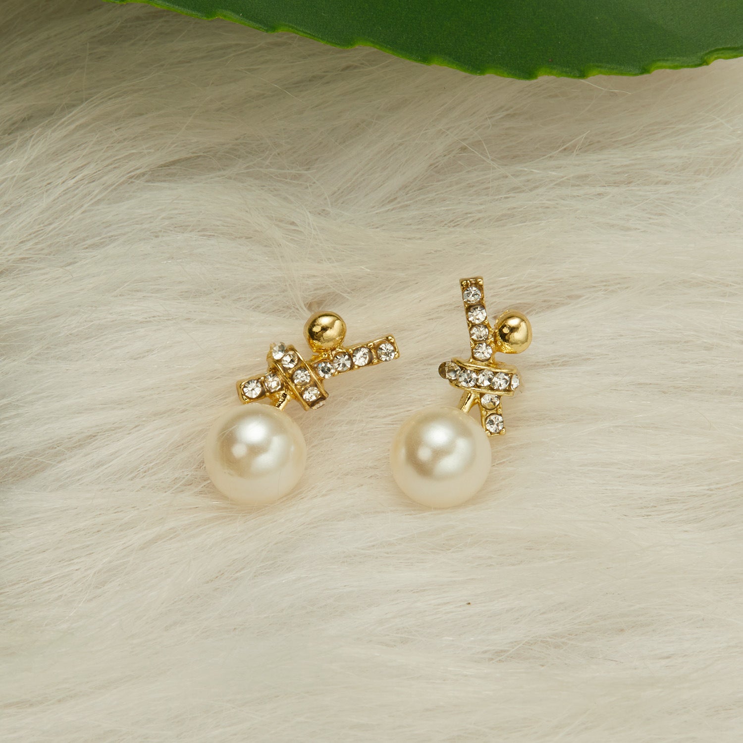 Wholesale  pearl earrings fashion twist shaped champagne color pearl earrings
