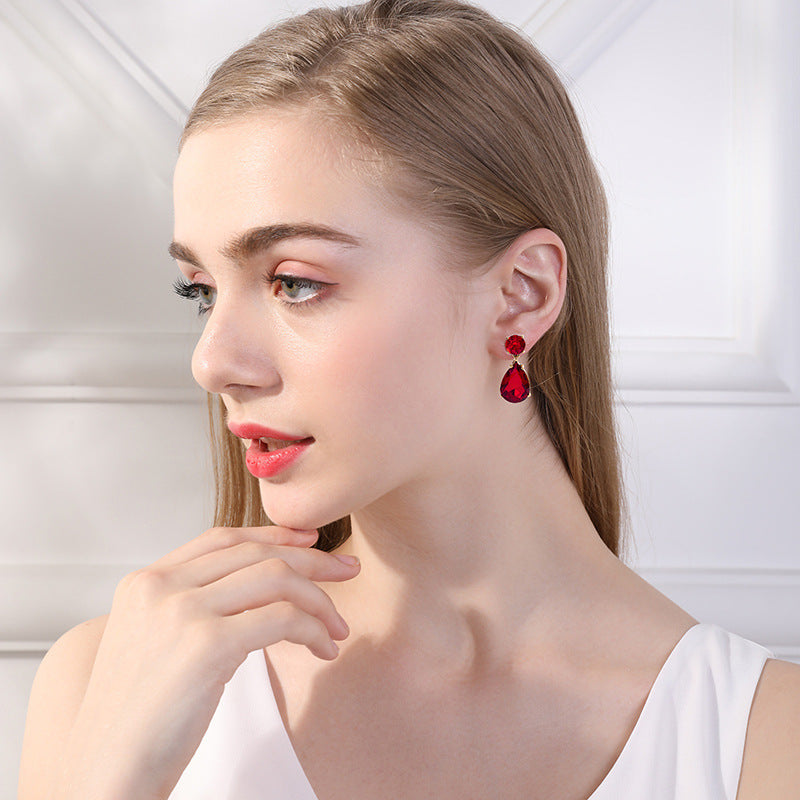 Wholesale drop-shaped diamond earrings