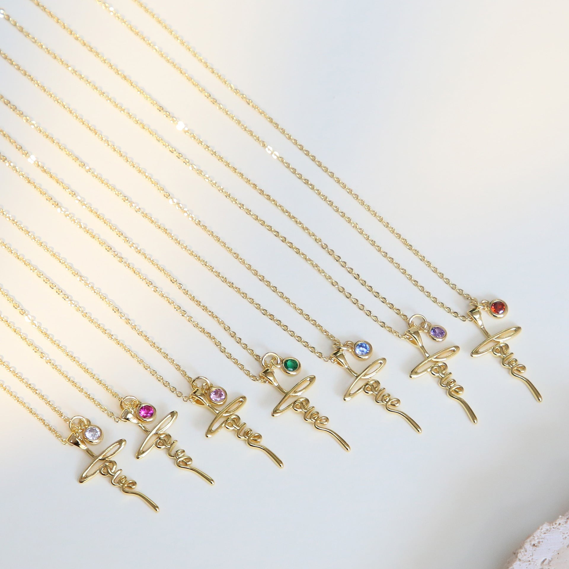 Wholesale Love Color Small Round Stone December Birthstone Pendant Necklace