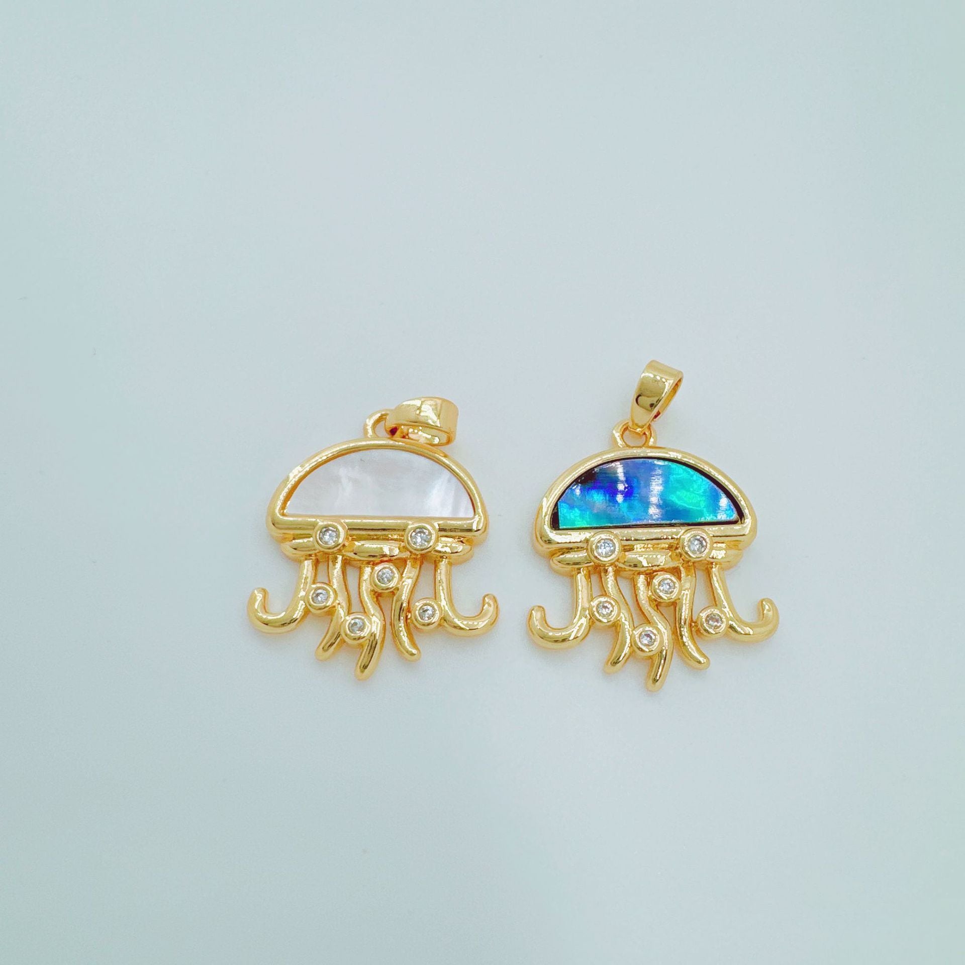 Wholesale Copper Ocean Series Micro-Set Zircon Shell Jellyfish Pendant Necklace Fashion Accessory