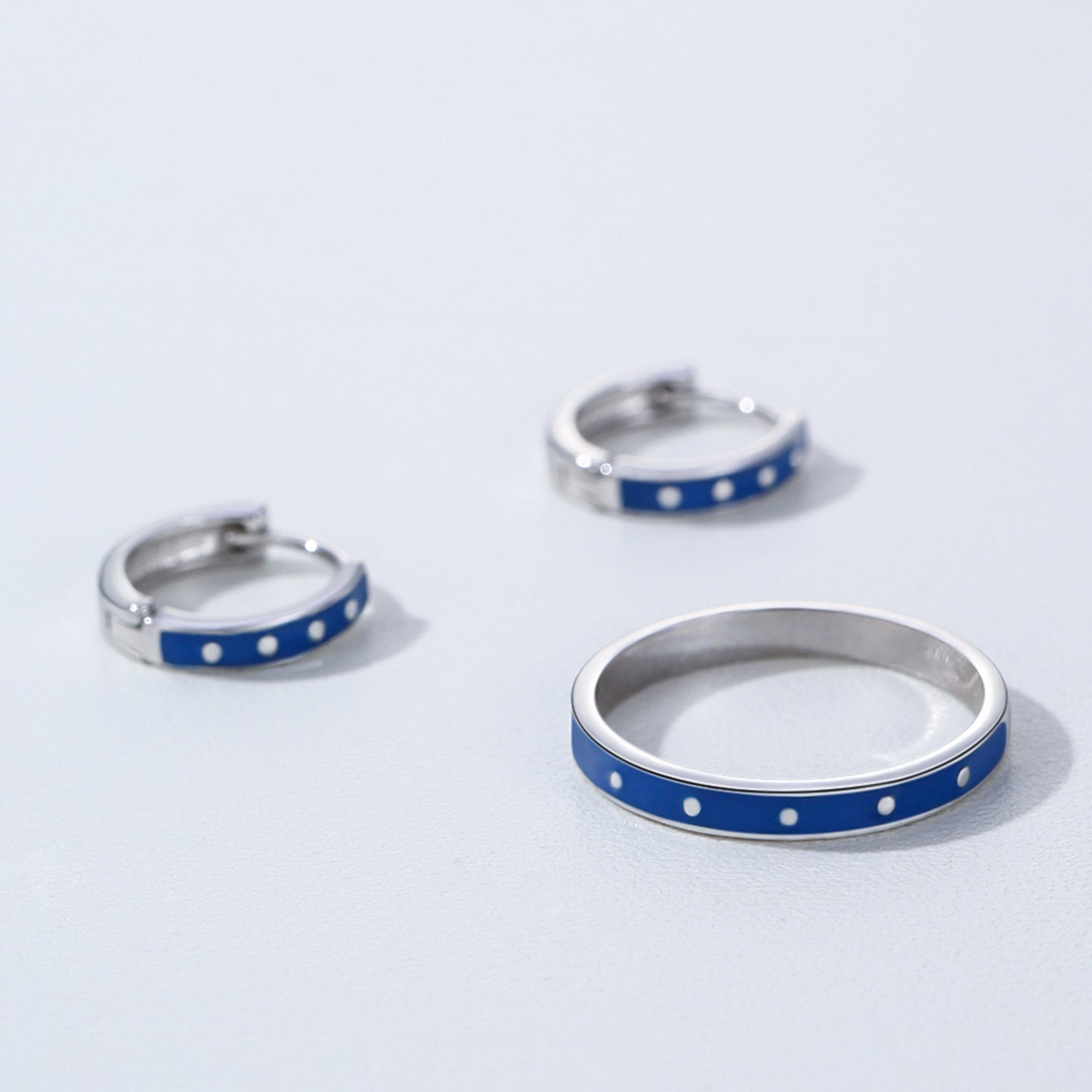 Wholesale S925 sterling silver navy blue enamel craft earrings