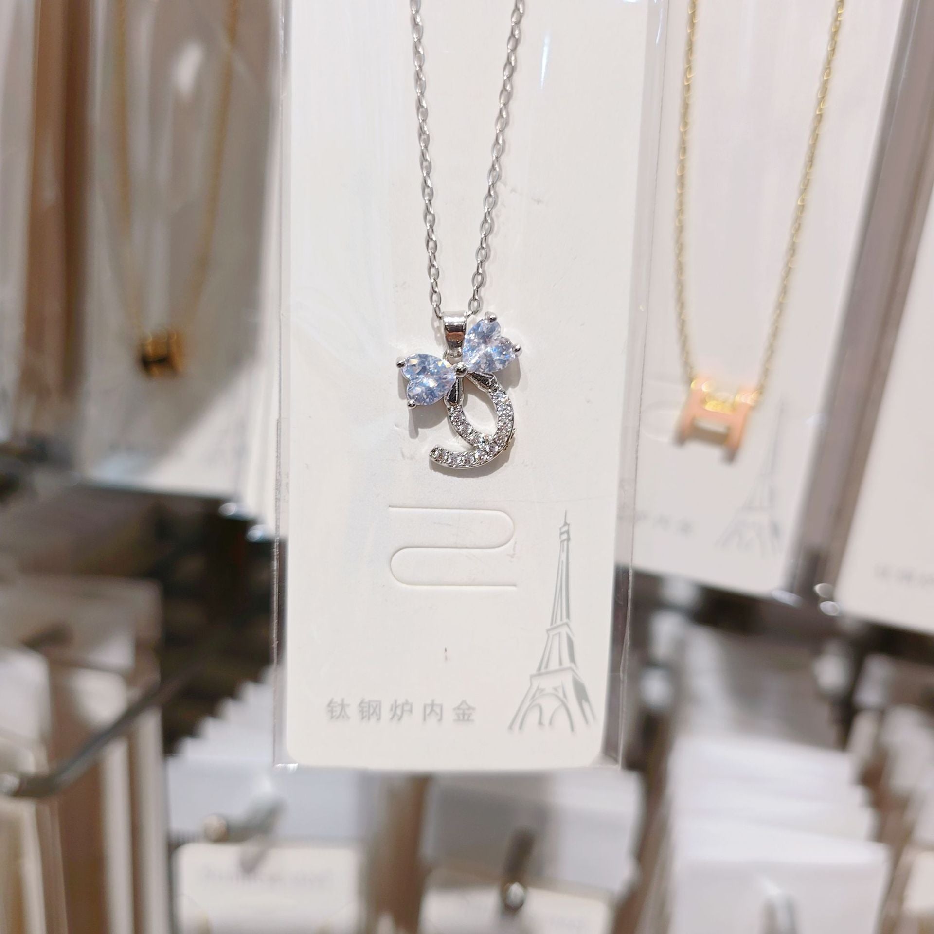 Wholesale Titanium Steel Zircon Blingbling Double C-shaped Light Luxury Necklace