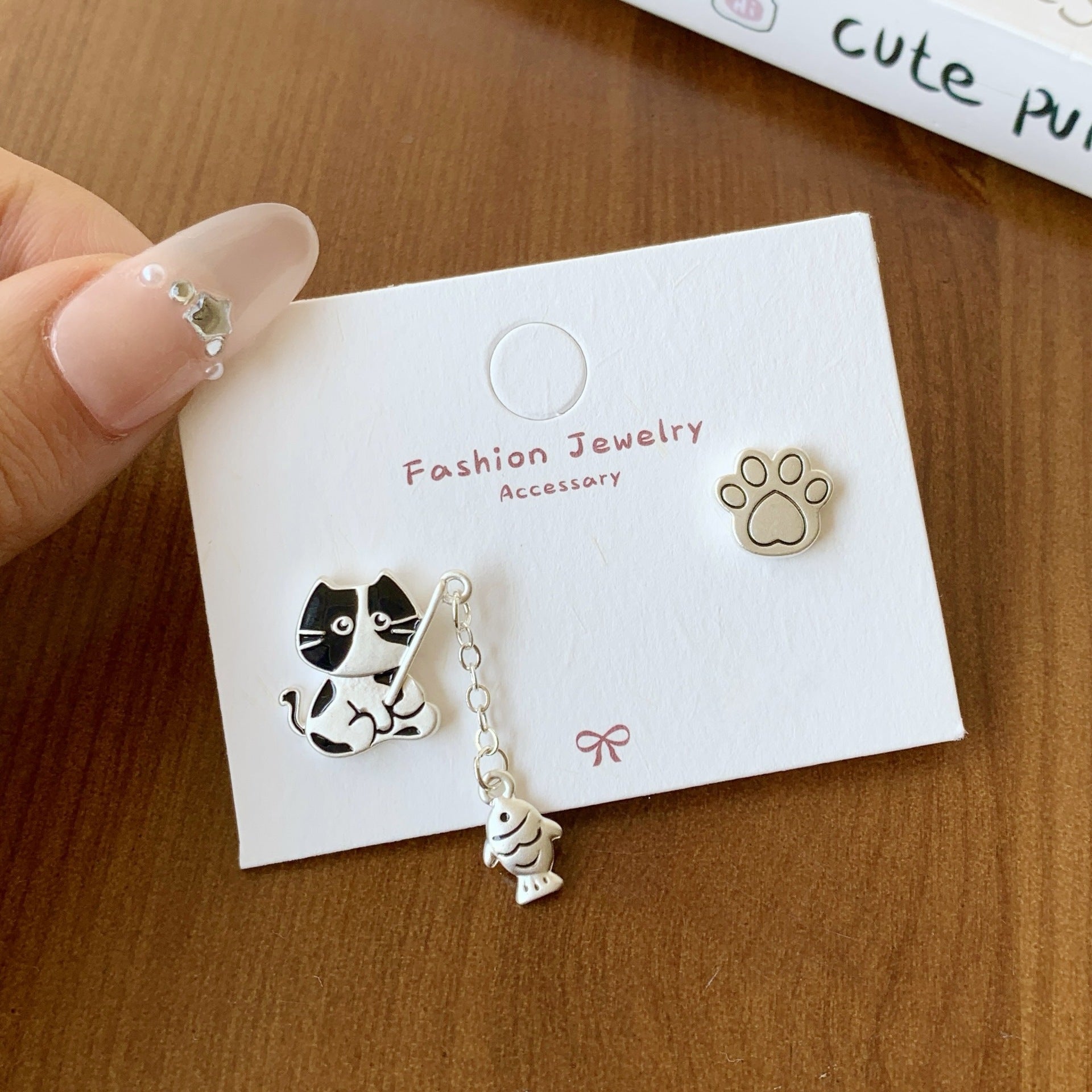Wholesale Silver Cat Fishing Earrings Silver Needle,   Cartoon Oil Drop Puppy Design Stud Earrings