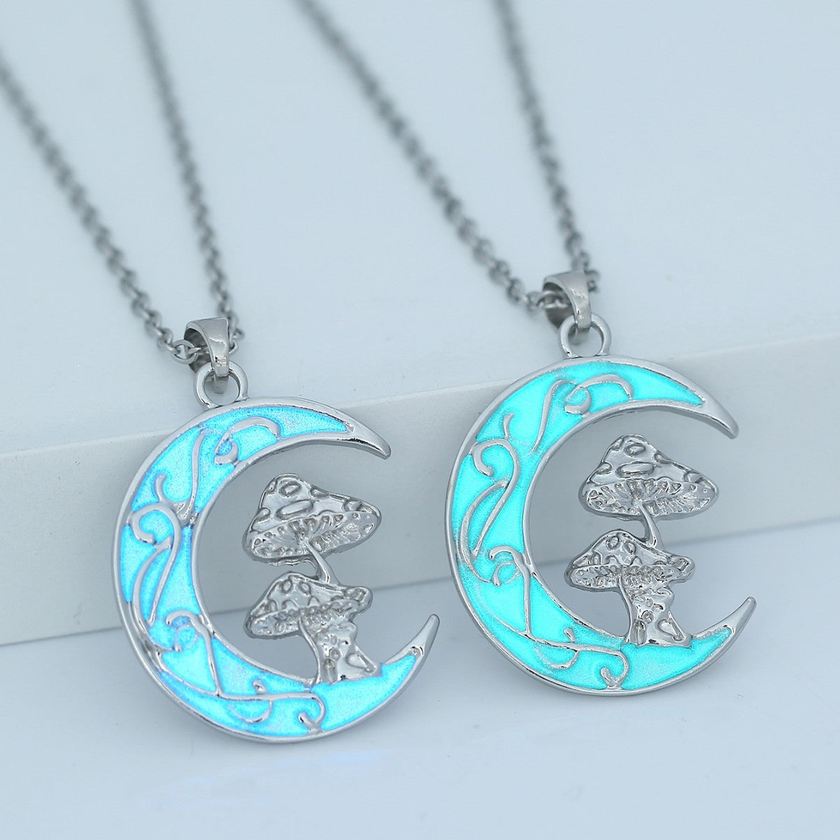 Wholesale retro moon mushroom oil drop luminous  pendant necklace