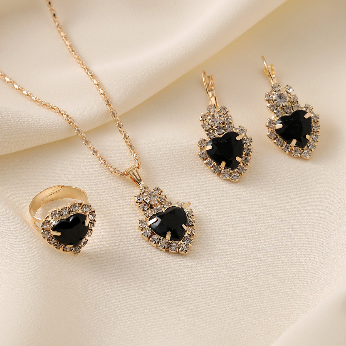 Wholesale Vintage Love Pendant Necklace Ring Earrings Three Piece Sets ACC-NE-ChaoKai006