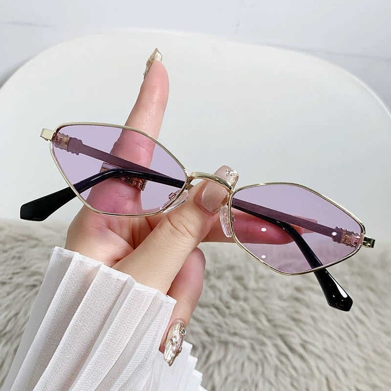 Wholesale Chic Diamond Metal Sunglasses for Women,  Small Frame Black UV400,  Fashion Accessory