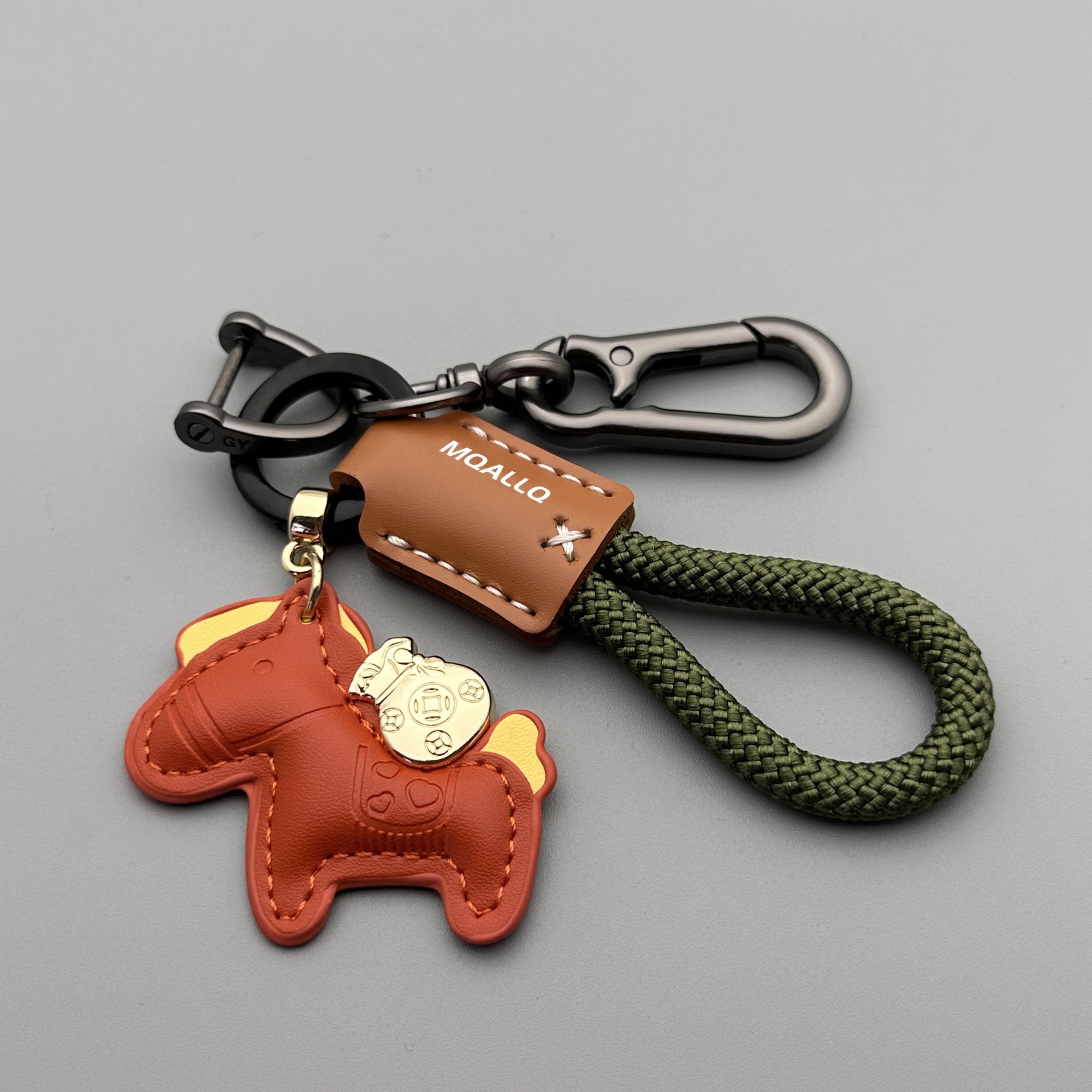 Wholesale Modern Minimalist Keychain with Green Flocked Rope and Pony,  Car Key Accessory for Boutique Resale