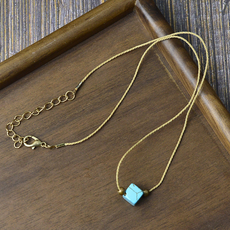 Wholesale Zinc Alloy Turquoise Pendant Necklace Bohemian Style Fashion Accessory for Women