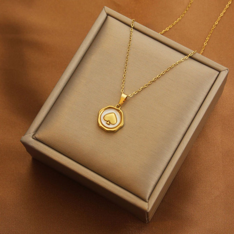 Wholesale Titanium steel necklace non-fading fritillary shell love pendant  clavicle chain