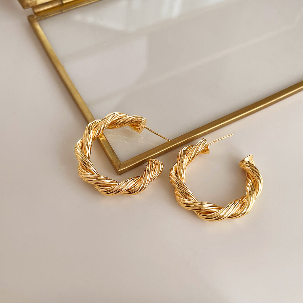 Wholesale vintage oil-dropped medieval style Pearl Earrings