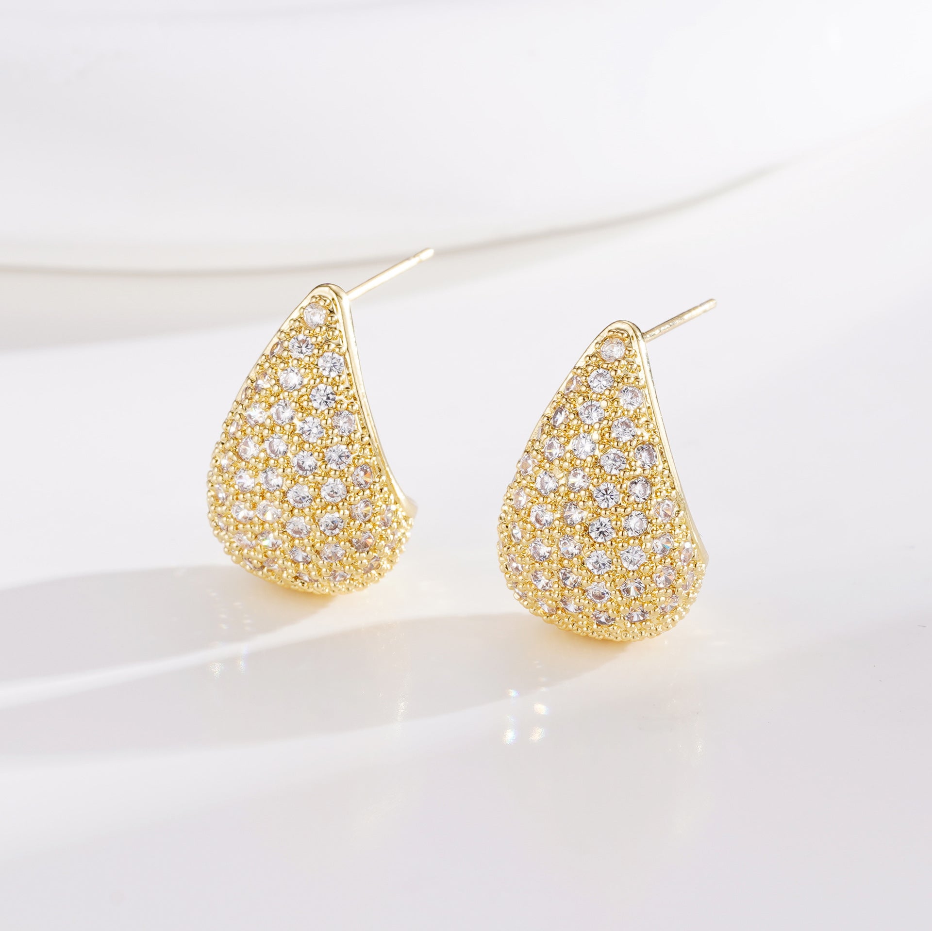 Wholesale  micro-inlaid zircon drop-shaped earrings