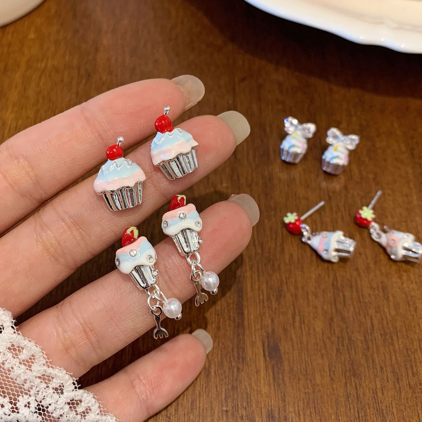 Wholesale Sweet and cute strawberry cake ice cream dessert earrings silver needle light luxury design girly heart earrings