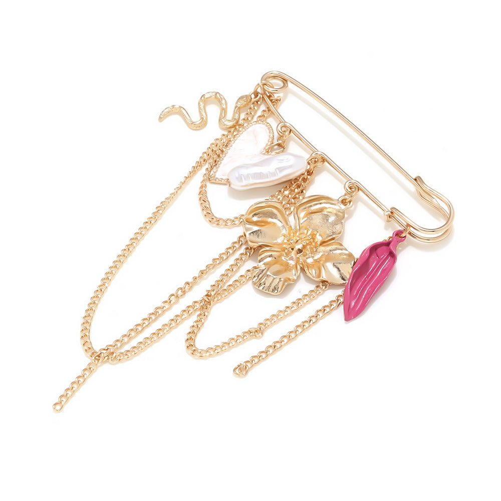 Wholesale Vintage Pearl,  Heart,  and Flower Brooch