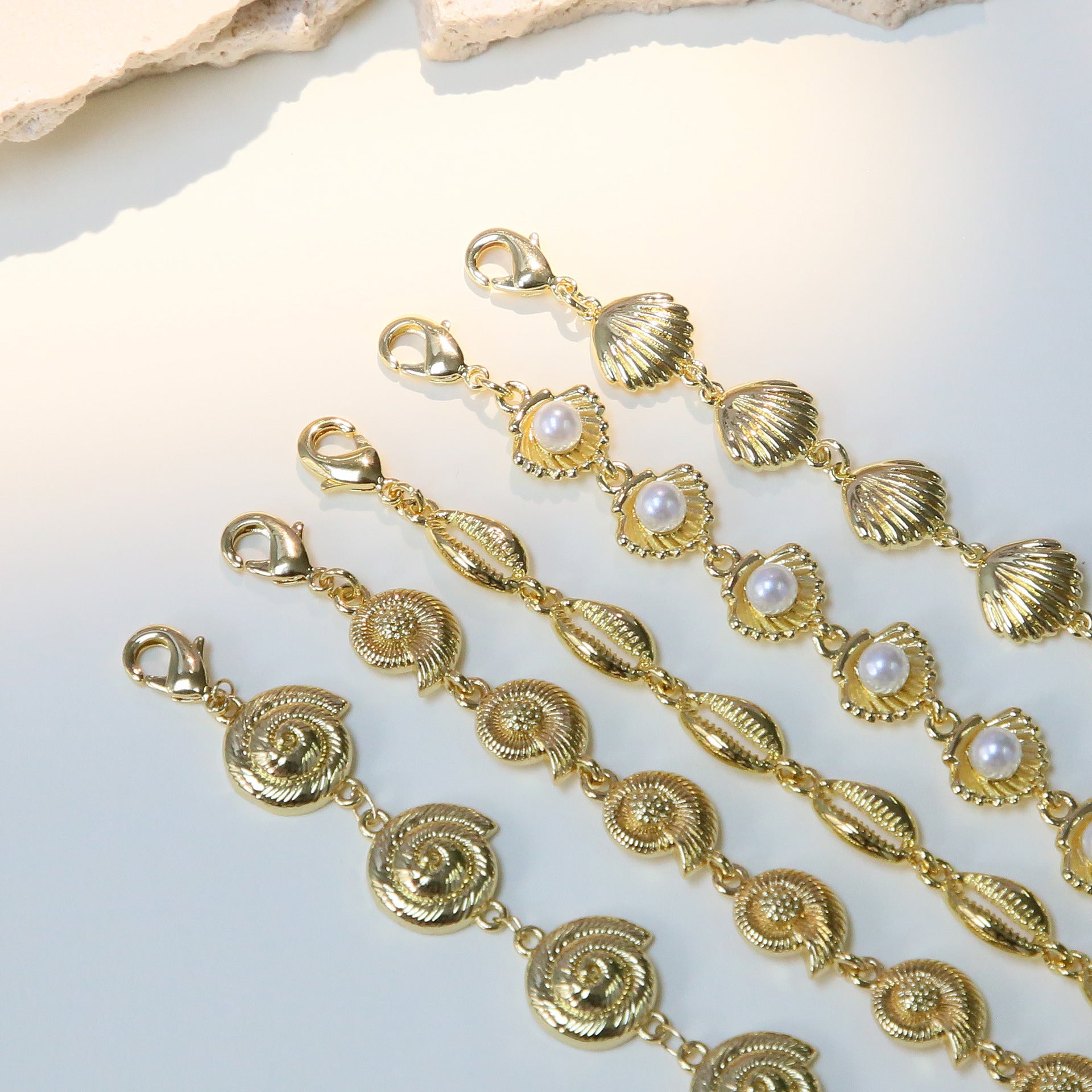 Wholesale  Brass Plated 18K Beach Sea Vacation Series Conch Pearl Shell Bracelet