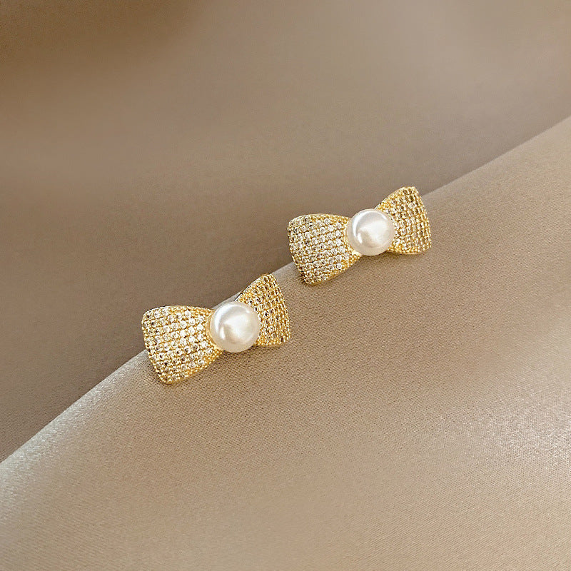 Wholesale Fashion Simple Zircon Earrings Pearl Design Bow Earrings