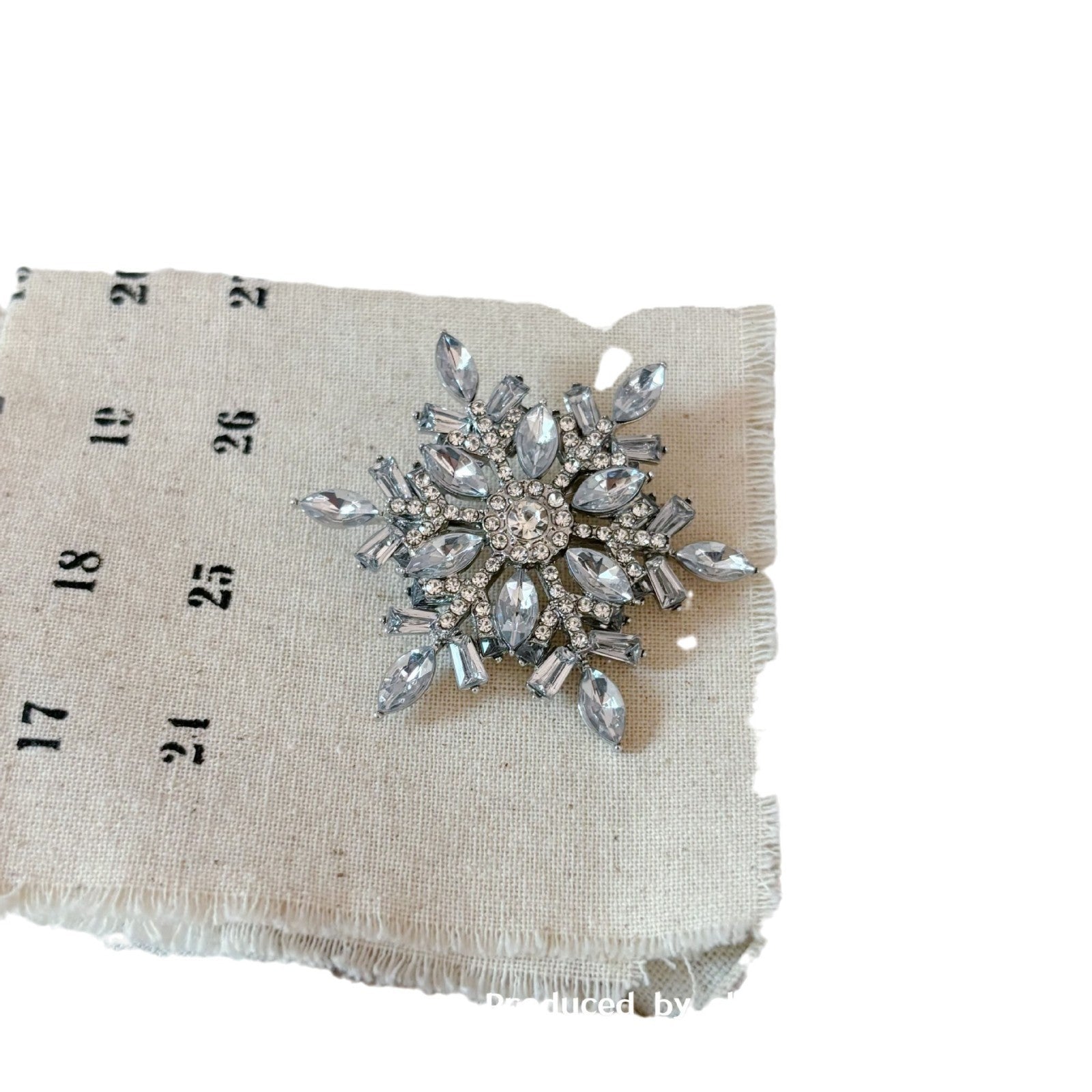 Wholesale Flash Snowflake Brooch