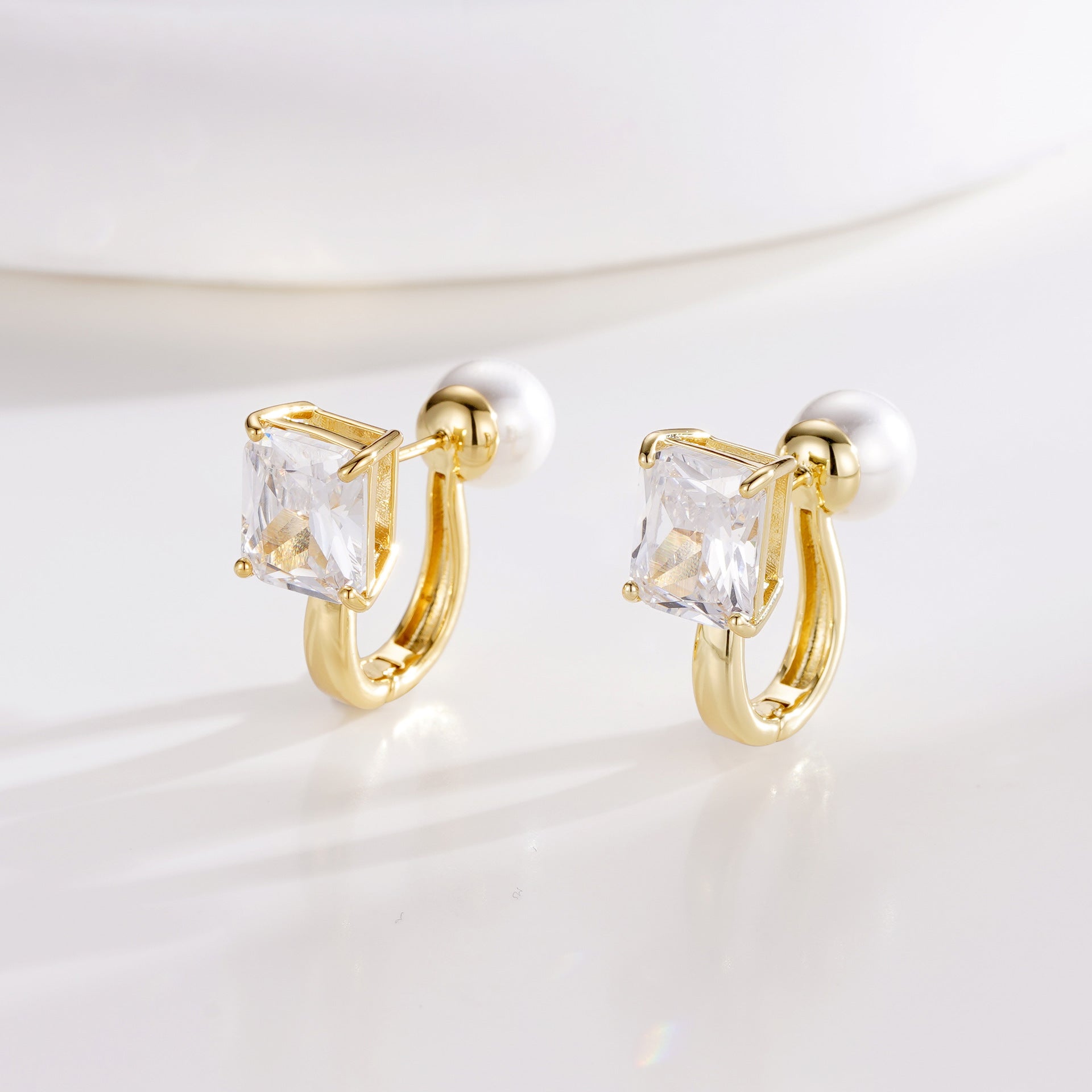 Wholesale Copper Plated Real Gold Inlaid Zircon Silver Needle Earrings
