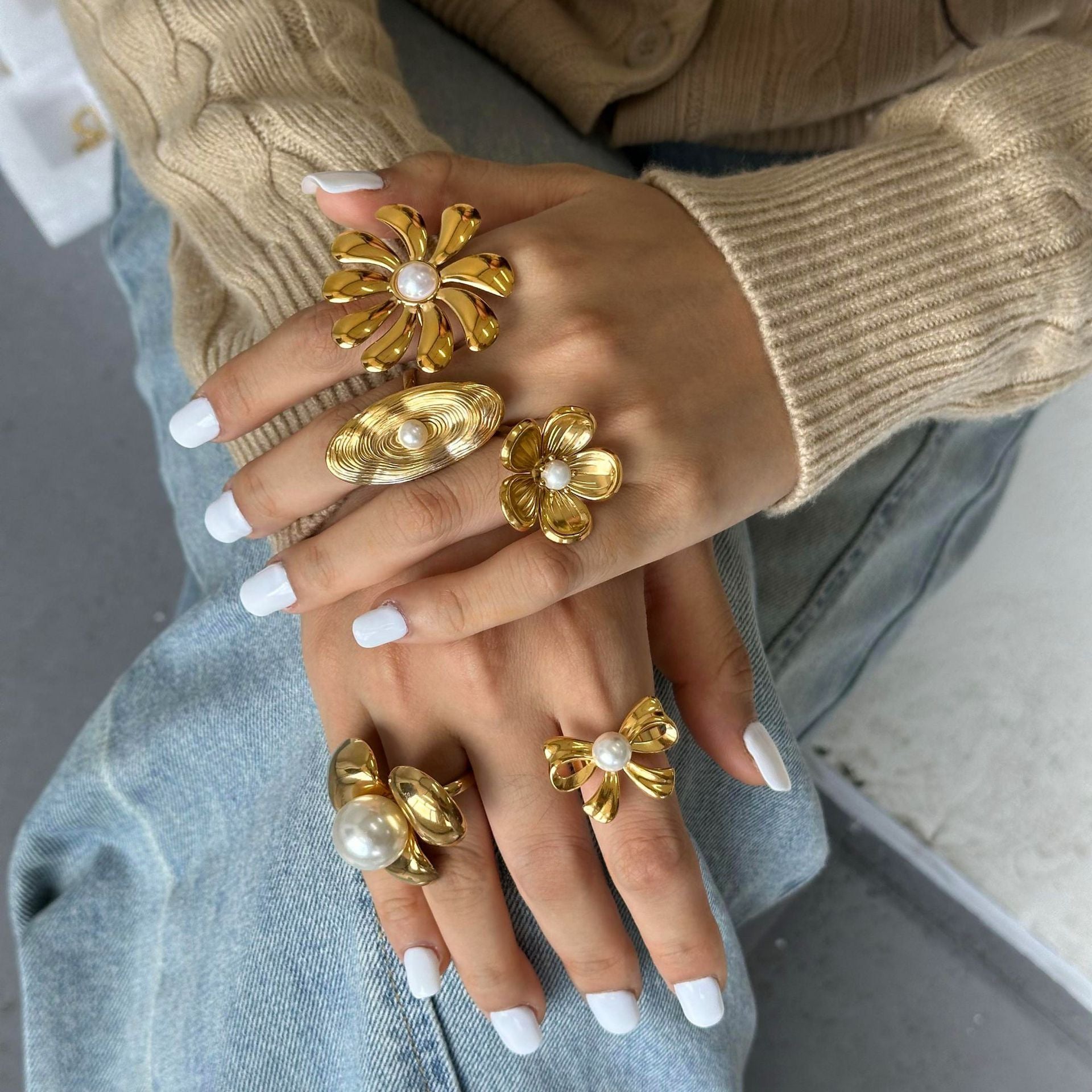 Wholesale  Stainless Steel Flower Pearl Ring Exaggerated High Sense Ring