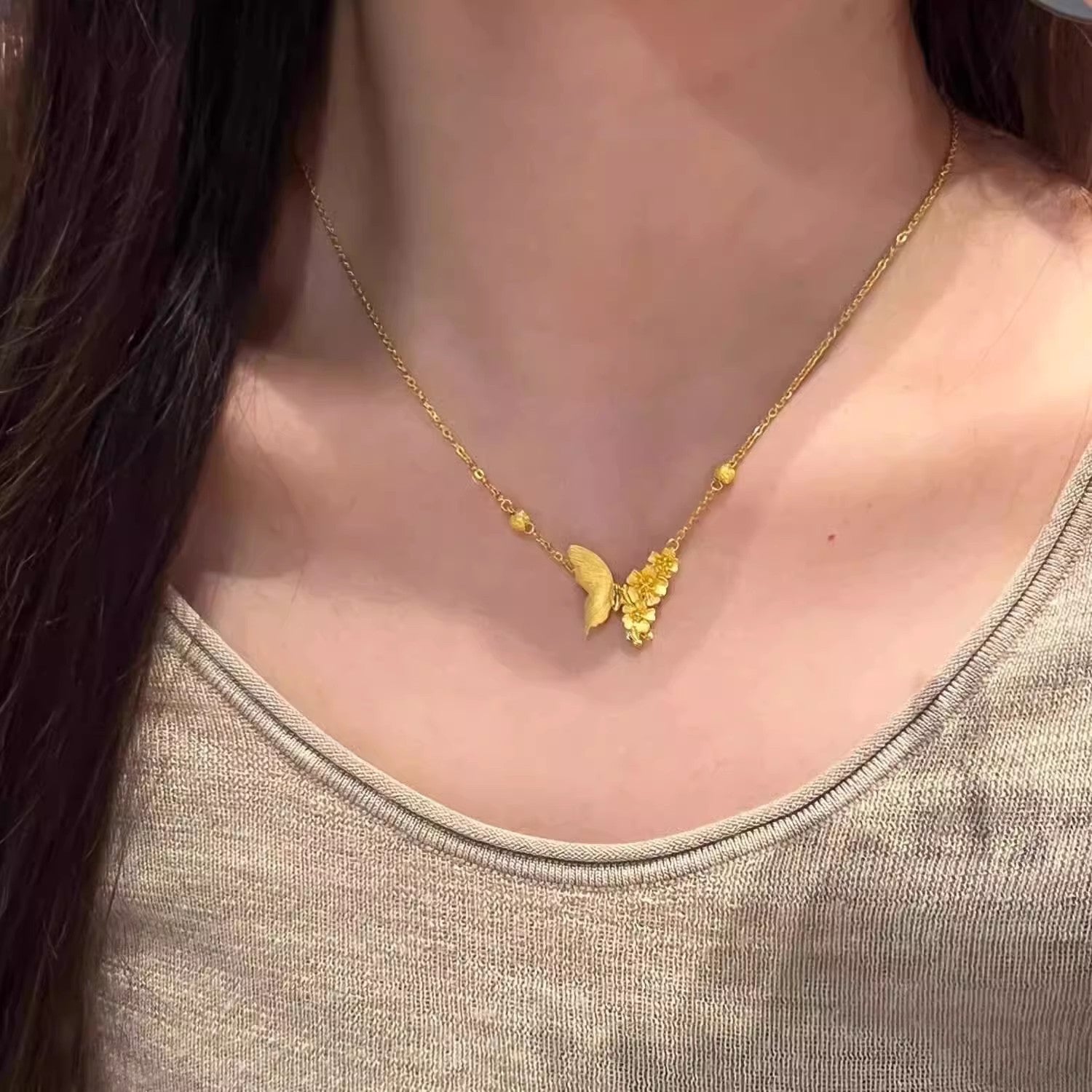 Wholesale Exquisite and Luxurious Butterfly Collarbone Necklace with Traditional Craftsmanship