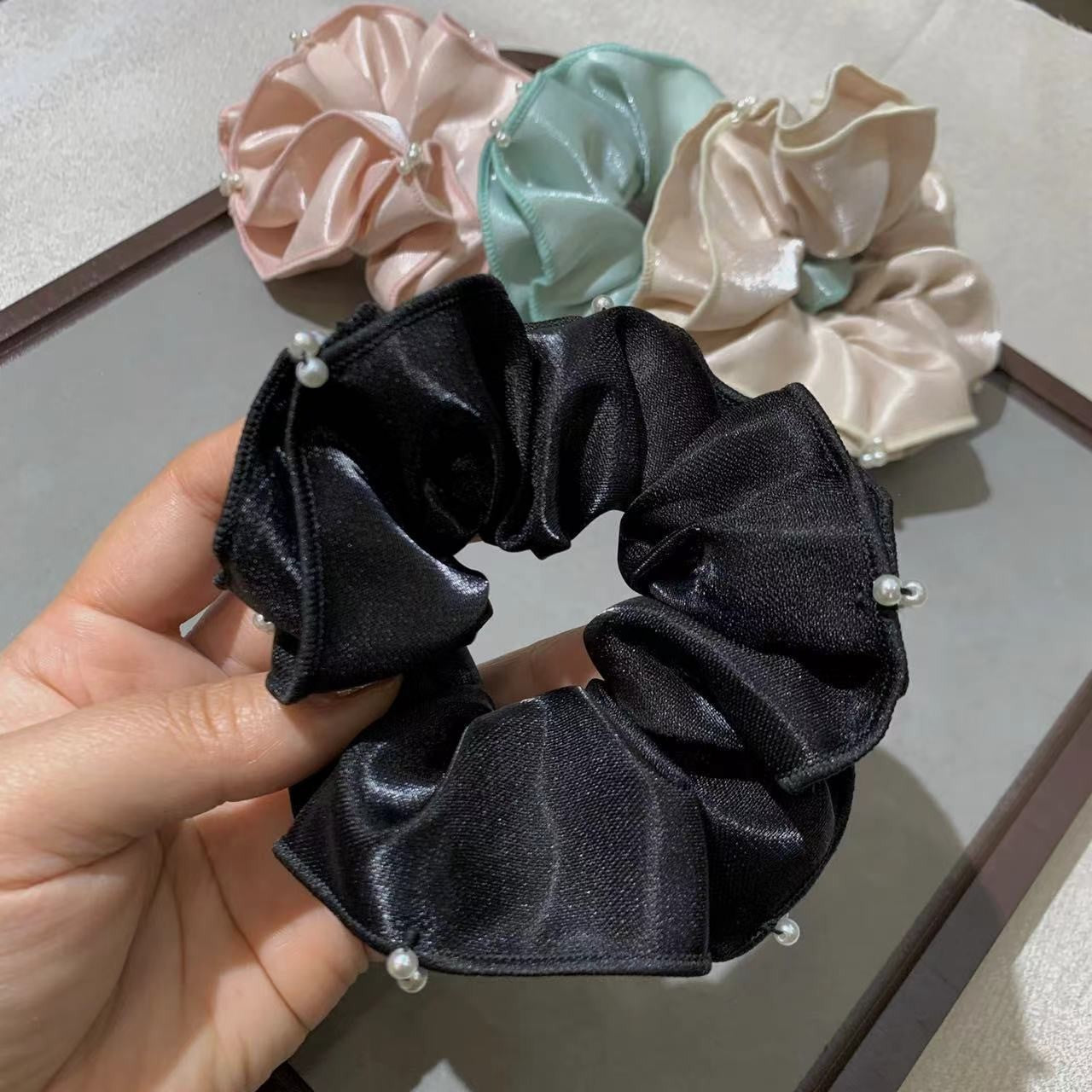 Wholesale Beaded Heavy Layered Solid Color Hair Band ACC-HS-Fanz004