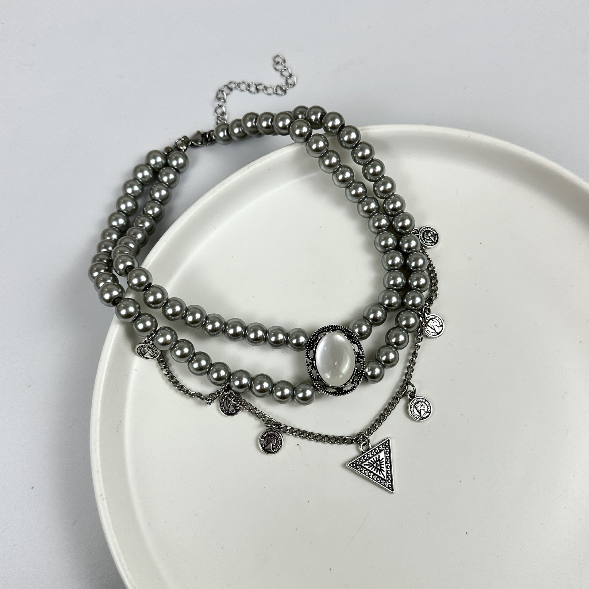 Wholesale Light luxury gray pearl necklace