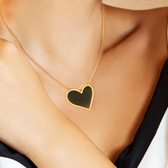 Wholesale Titanium Steel Black Heart Clavicle Chain Necklace Fashion Accessory