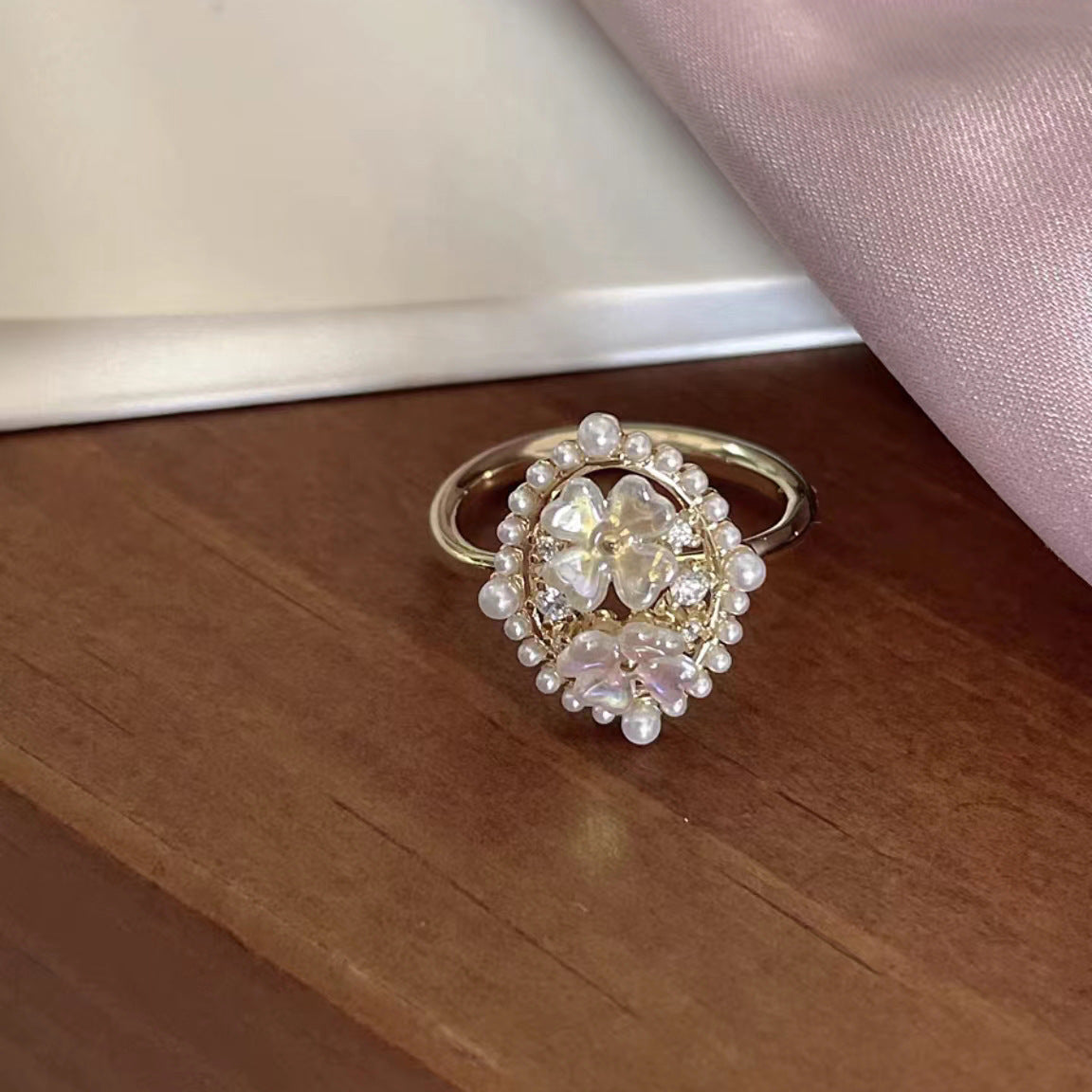 Wholesale Pearl flower open ring