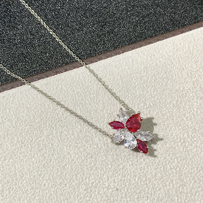 Wholesale  flower cluster necklace female V gold water drop  irregular pendant flower necklaces