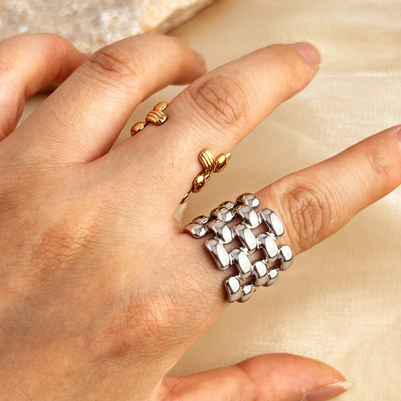 Wholesale  18k gold stainless steel titanium steel ring French fishtail stripe rhombus pattern open finger ring women