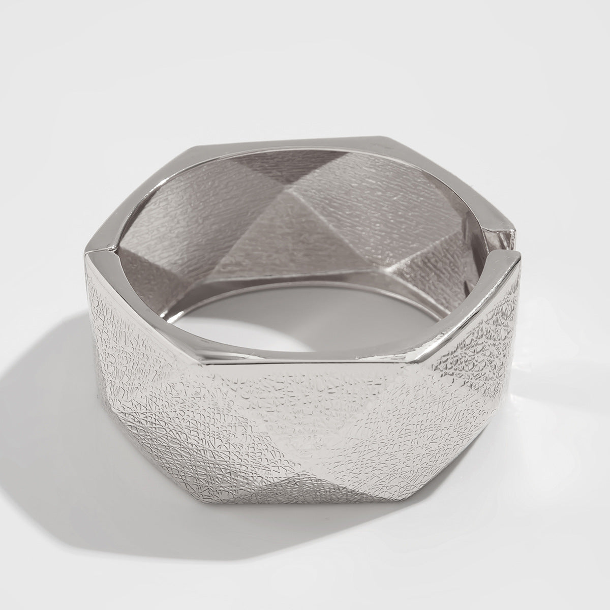 Wholesale Alloy Polygonal Pattern Retro Wave Bracelet Set