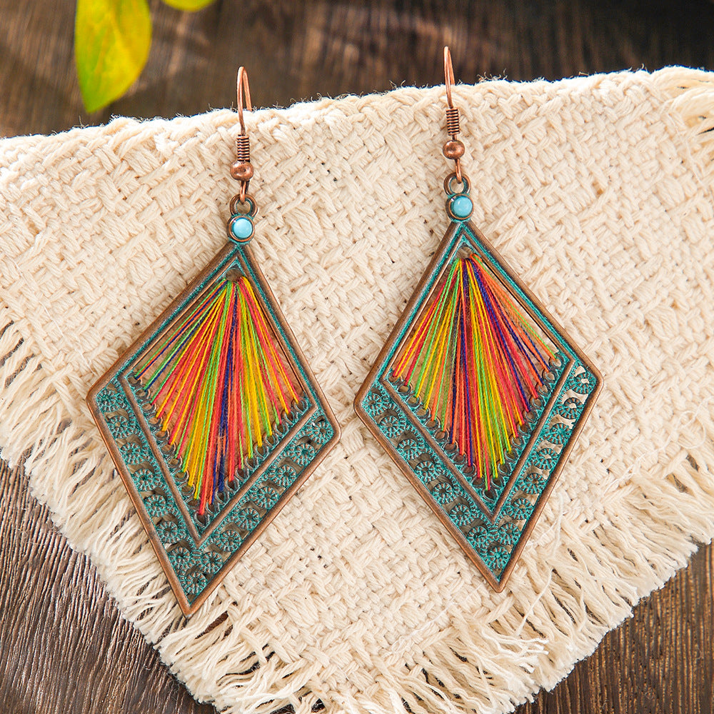 Wholesale Zinc Alloy Handmade Vintage Ethnic Style Wire-Wrapped Earrings Fashion Accessory for Resale