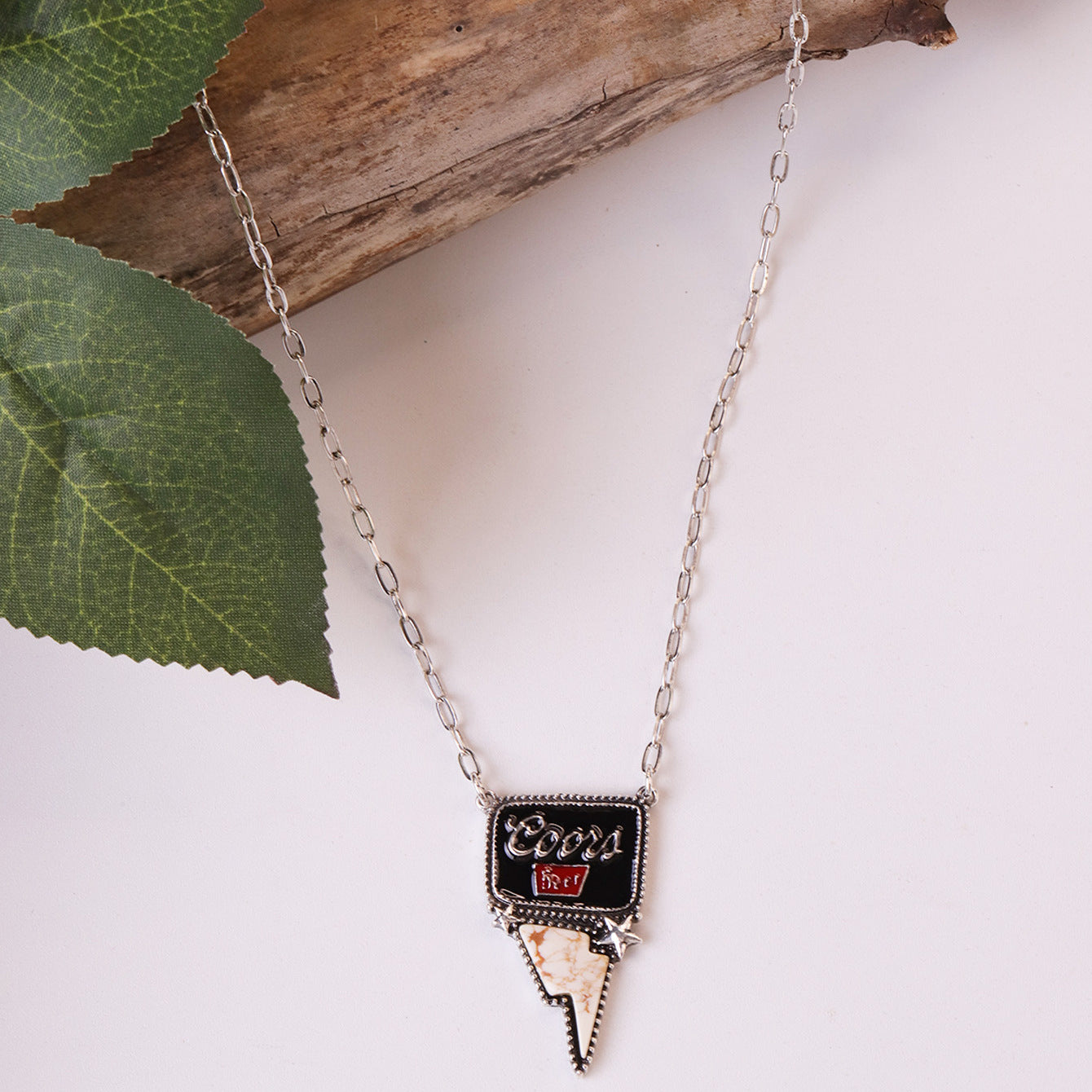 Wholesale Retro Geometric Drip Oil Pendant Necklace,  Fashion Jewelry Accessory for Everyday Wear or Gift Giving